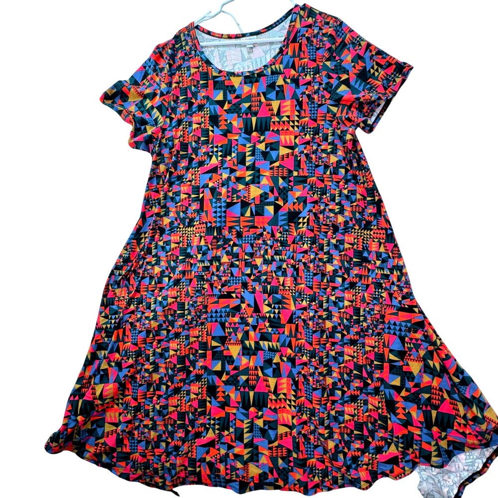 LuLaRoe Carly Dress Womens 2XL Geometric Multicolor SS Swing Art Teacher Bright